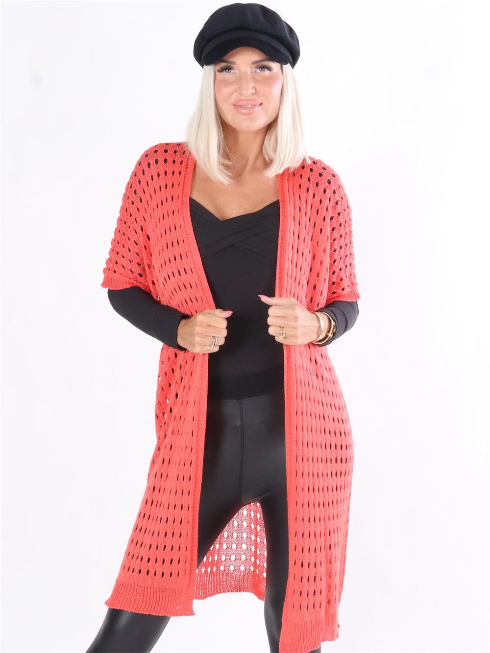 Moni - Armygrøn strikcardigan med hullet mønster og korte ærmer